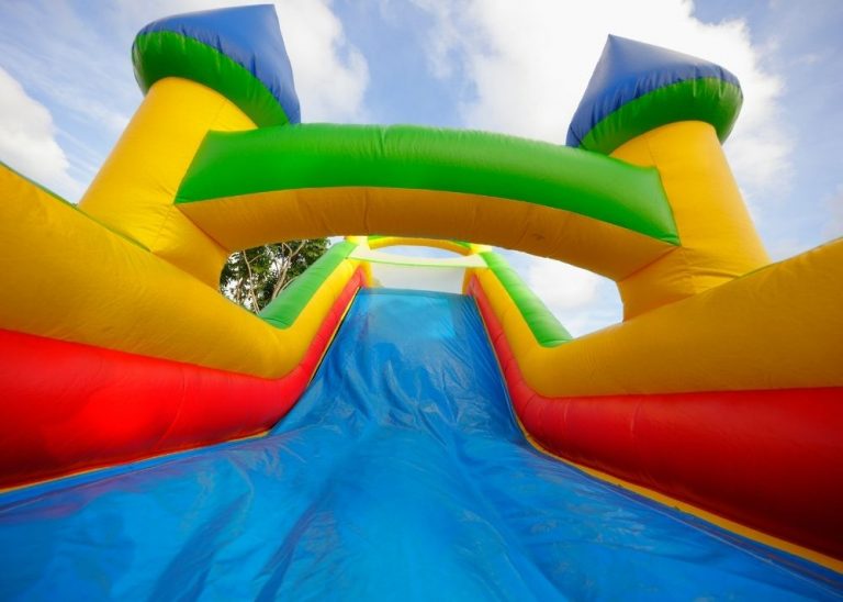 Trampolines vs Bounce Houses What’s Better For Your Kids BACKYARDABLES